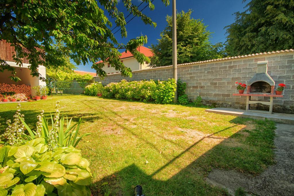 Apartman Josipa Drežnik Grad Dış mekan fotoğraf